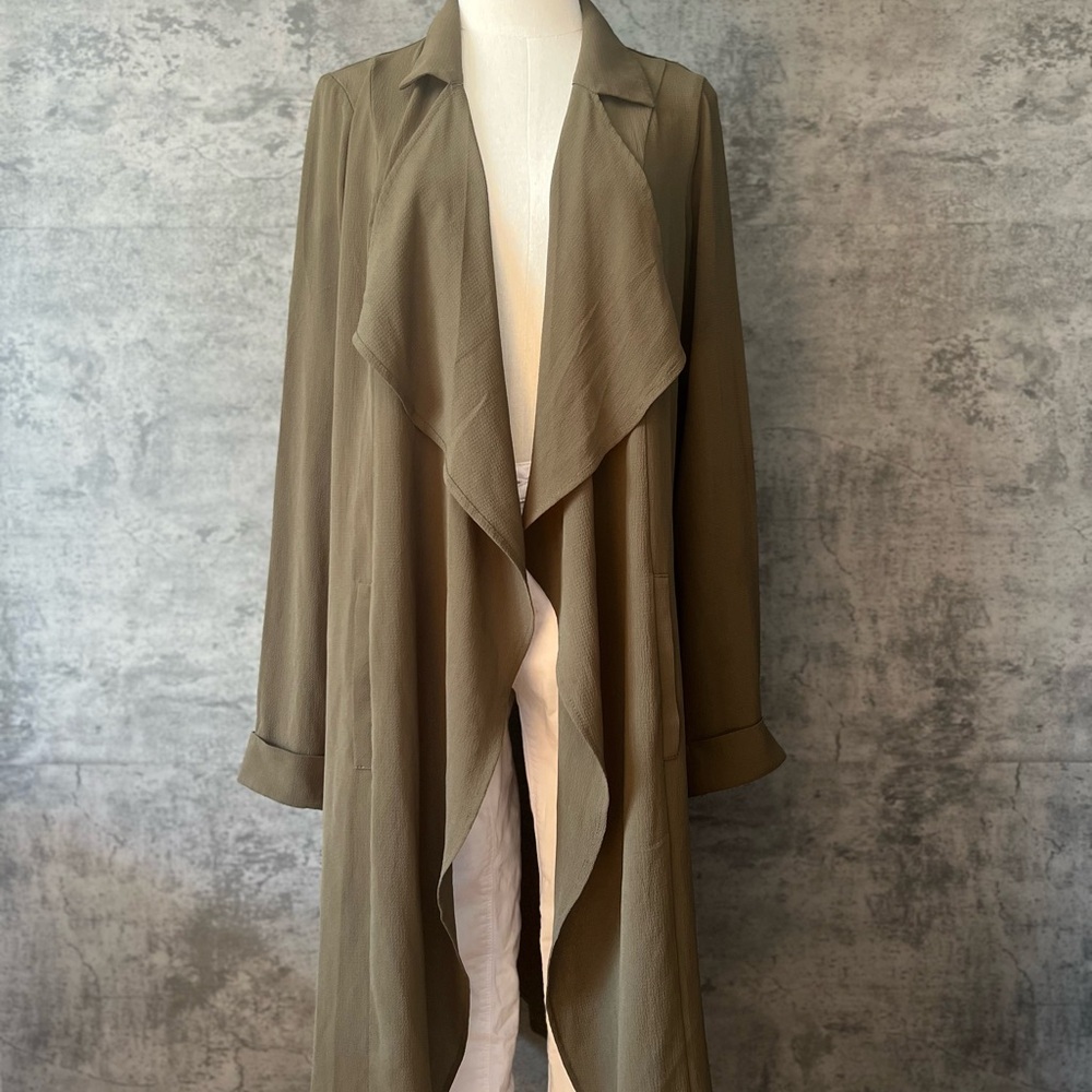 Sweet Rain Green Trench Coat with Elegant Drape